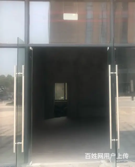 商铺出租，一楼，周围成熟商业圈，好卖，房东急租 - 图片 3
