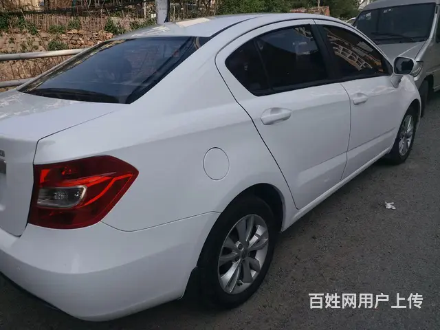 中华H230 2012款 1.5 手自一体 天窗版 - 图片 4