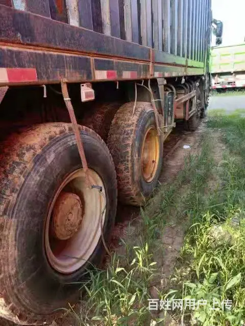 出售载货车东风天龙前四后八自卸车420马力 - 图片 3