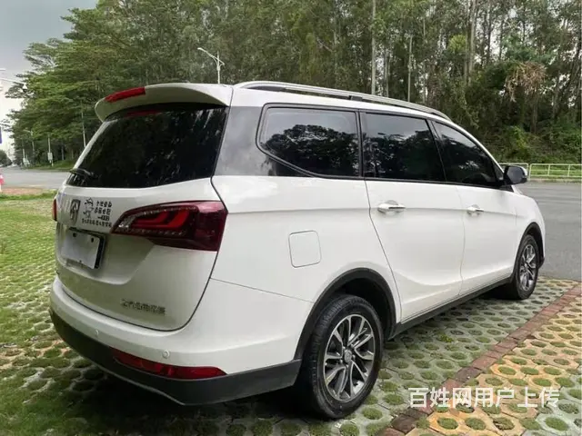 宝骏730 2019款 1.5T 无级 时尚型7座 - 图片 8