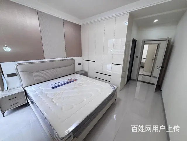 二十小附近 全新装修 峰景丽都四室双卫 手续齐全 可以首付 - 图片 9