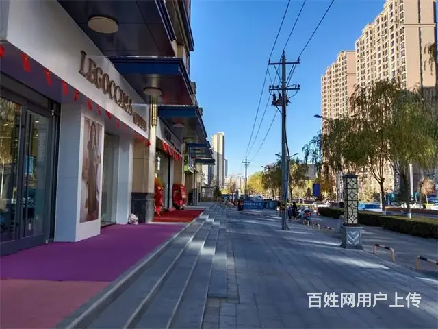 （同城搜铺网）市民大厦对面106平服装店转让 - 图片 3
