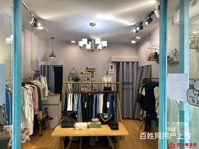 （四川铺鑫网）巴州区回风国税局斜对面25平服装店转让 - 图片 2