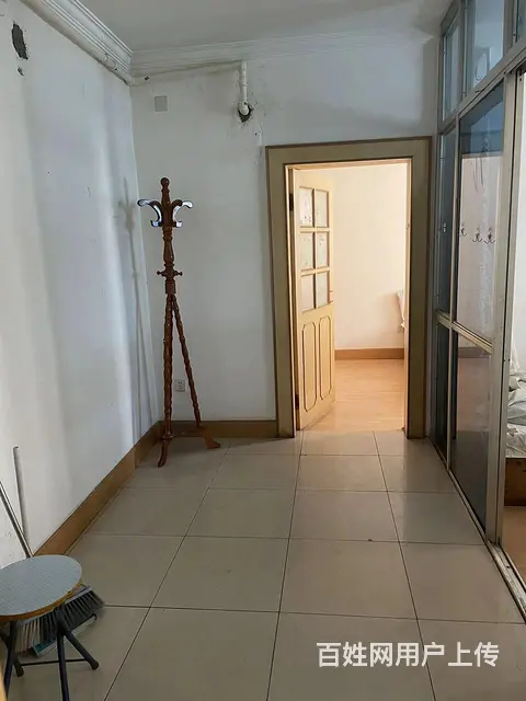 地铁房北门一中春风巷小(天山) 普通住宅1厅 简单装修 - 图片 3