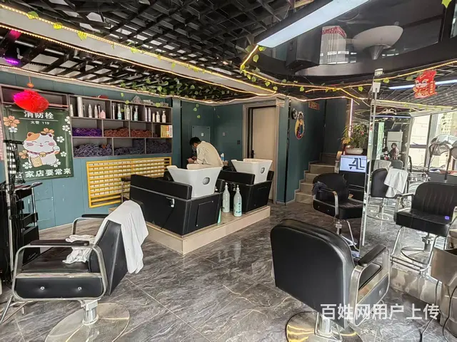 9082（铺联邦）天庆国际新城D区理发店直租 - 图片 4