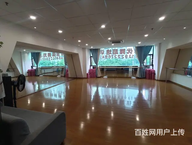 大场地/中小型场地出租面试培训团建珠江新城cbd - 图片 1