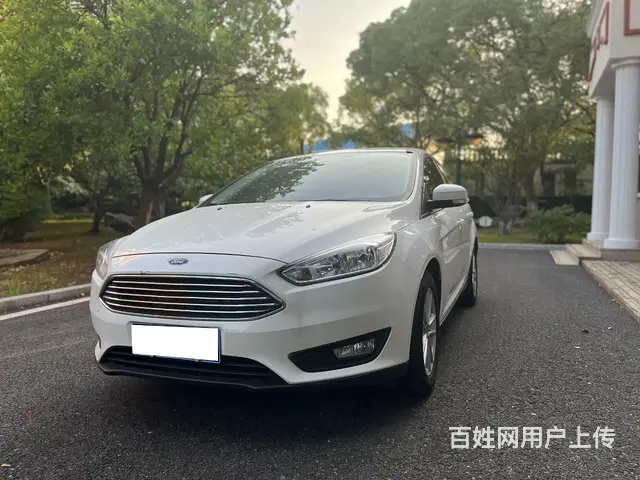 福特 福克斯 2018款 福克斯-三厢 1.6 双离合 风尚 - 图片 1