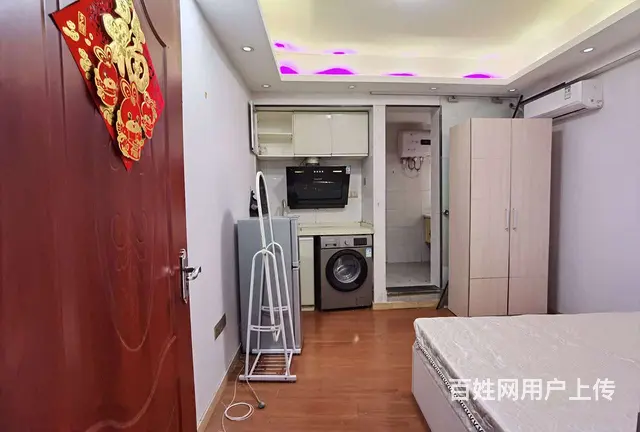 拱北关口富都广场电梯精装大公寓出租，租价1300。近关口 - 图片 1