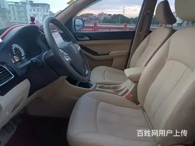 宝骏730 2014款 1.8 手动 舒适型7座 - 图片 8