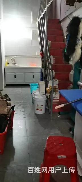 设备一应俱全，人流量大 生意旺季，客户多好做 - 图片 4