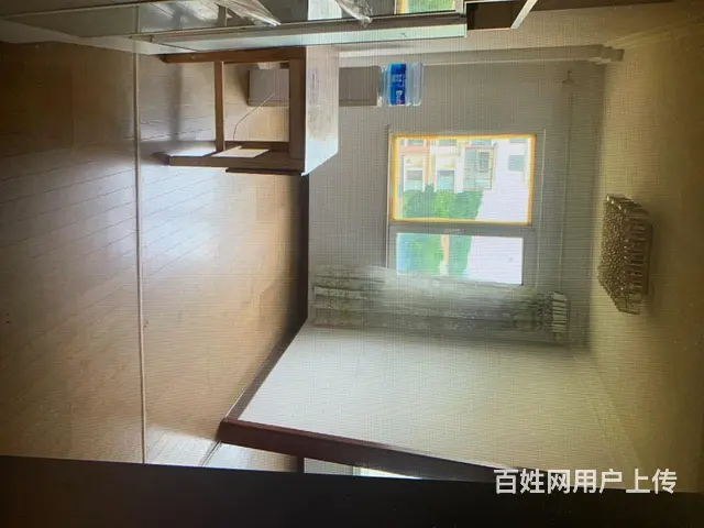 顶楼带阁楼 - 图片 1