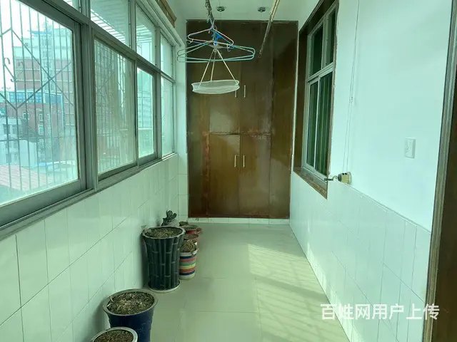 急售！世纪广场简装大三房仅售50万，证齐可按揭 - 图片 4