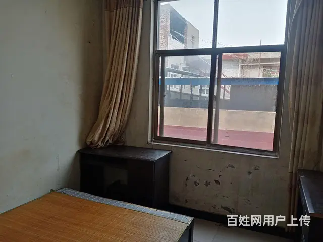 西岗社区1室1卫，每天30元，整月260元，价格优惠 - 图片