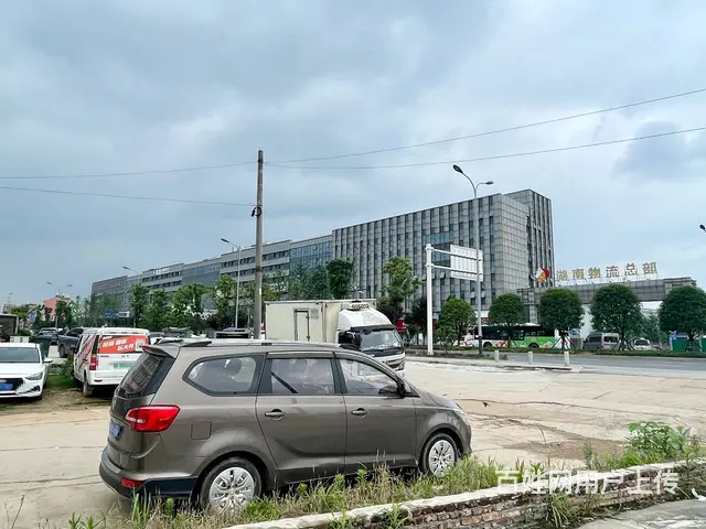 （老板本人）长沙县湖南物流总部正面整栋门面对外出租 6496 - 图片 2