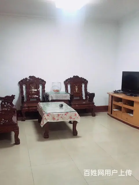 仓房小区四楼，两室两厅，家电齐全1200元一月 - 图片 1