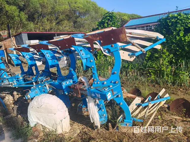 出售龙丰450调幅翻转犁 - 图片 1