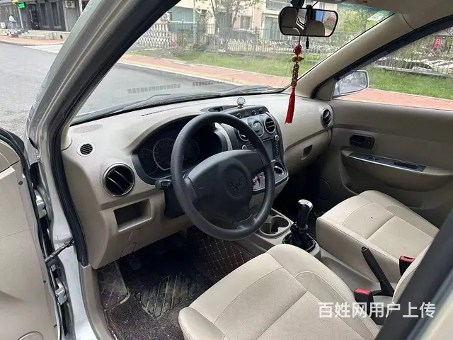 五菱 宏光 2013款 宏光S 1.5 手动 豪华型7-8座 - 图片 2