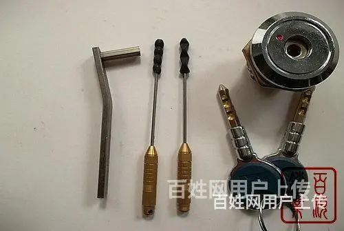济南开锁诚基中心配汽车钥匙开锁指纹密码锁 - 图片 2