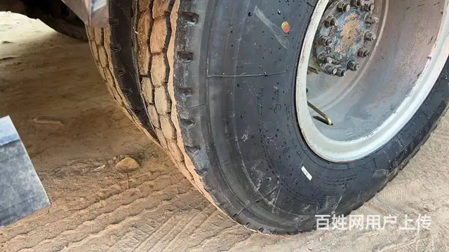 低价出售19年11月奥驰V6四米二平板车 - 图片 6