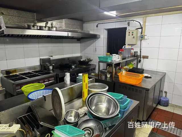 （51旺铺推荐）琼山区兴丹路210平茶餐厅带70平外摆转让 - 图片 5