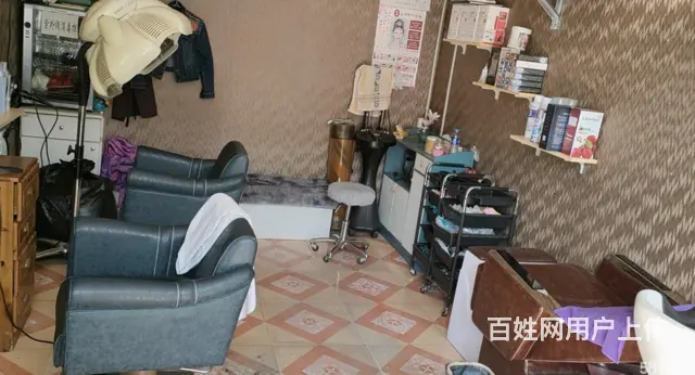7357（七P）个人城北区青海大学路临街理发店出租转让 - 图片 3