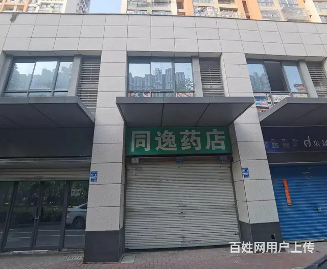 中吴大道边，手付可2成。一拖二。小区大门口，门口好停车 - 图片 5