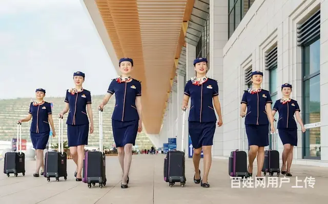 常州聘五险一金高铁乘务员 - 图片 4