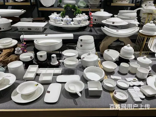 成都餐具租赁成都桌子出租盘子租赁酒杯租赁成都餐具出租成都桌椅 - 图片 1