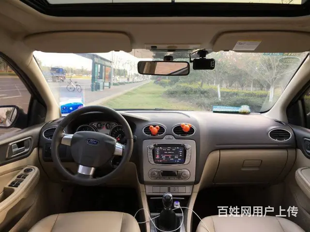 福特 福克斯 2013款 经典福克斯-两厢 1.8 - 图片 9