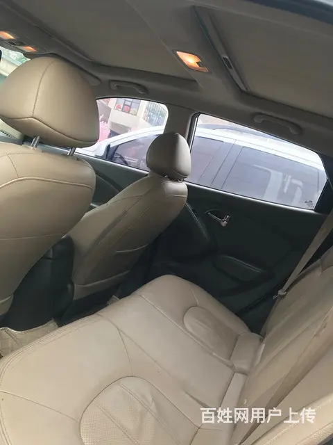 四驱越野现代ix35  200一天 - 图片 5
