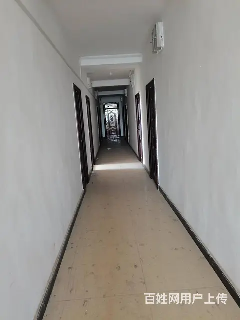 昌吉北郊三层楼整体出租 - 图片 4