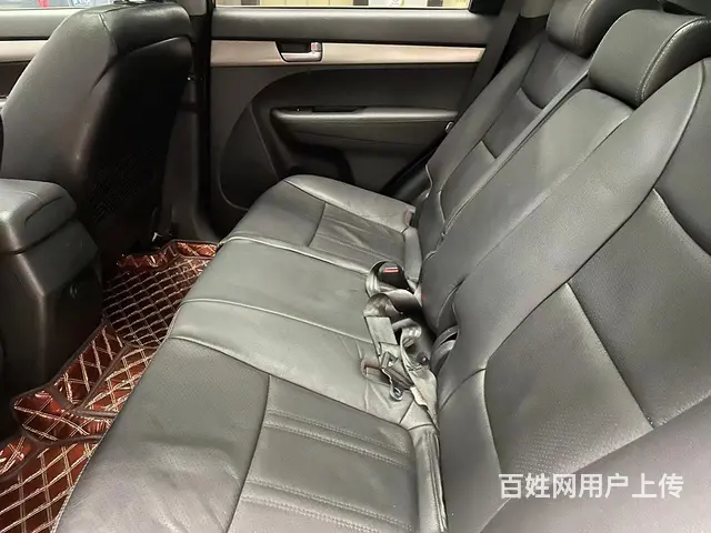 12起亚索兰托 - 图片 5