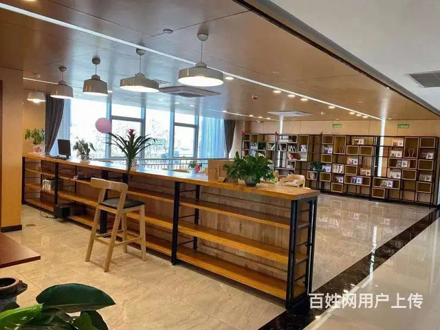 变电小镇交通便利精装修办公家具电脑齐全，拎包即可进行办公 - 图片 1