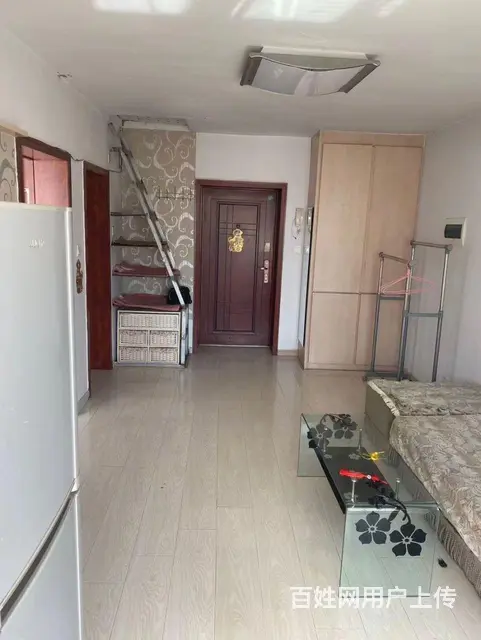 新宇香苑6楼50平1室一厅.精装.包网.空调，冰箱，洗衣机， - 图片 4