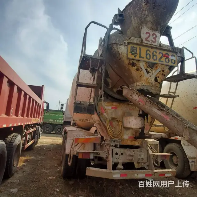 急转17年二手红岩杰狮搅拌车 大12方 350马力 - 图片 7
