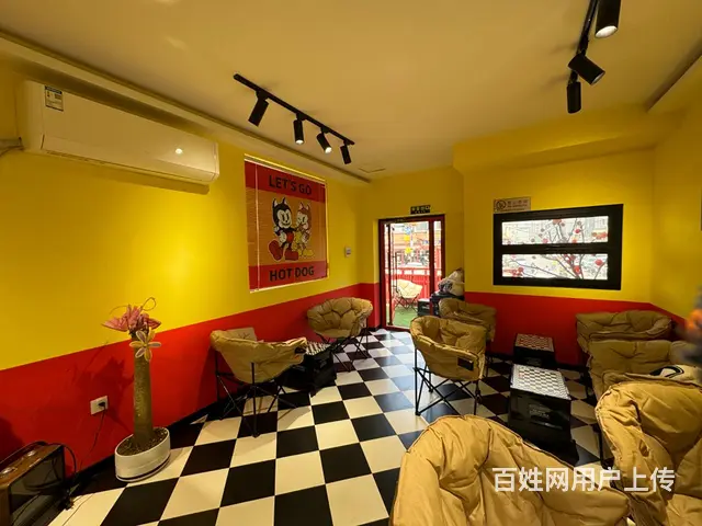 中街故宫好位置带阳台美式风格装修 - 图片 3