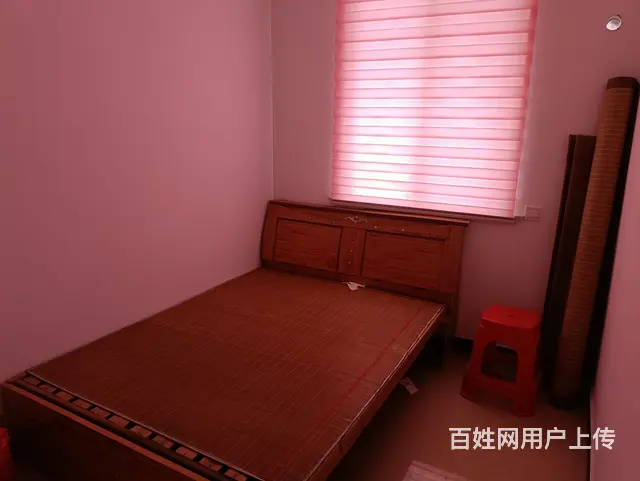 精装修，基本未入住地上灰都落了一层，沙发电器床齐全 - 图片 1