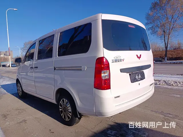 2018年5座五菱荣光V - 图片 4