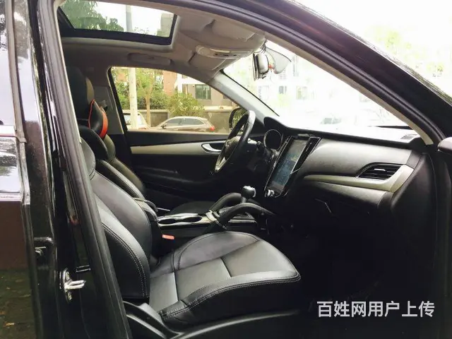 众泰SR7 2016款 1.5T 无级 魔方之心版 - 图片 9