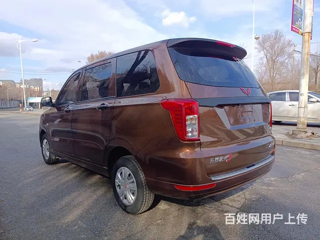 5座五菱宏光S。2021年10月车 - 图片 5