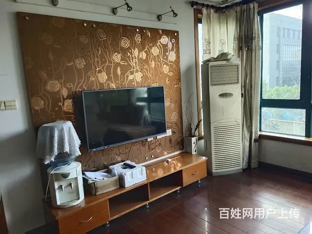 五洲国际旁龙城花园，中间楼层西边户，有钥匙，随时可 - 图片 1