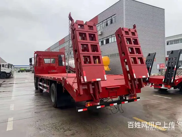 国六解放小三轴拖板车 平板拖车包上牌多少钱 - 图片 3
