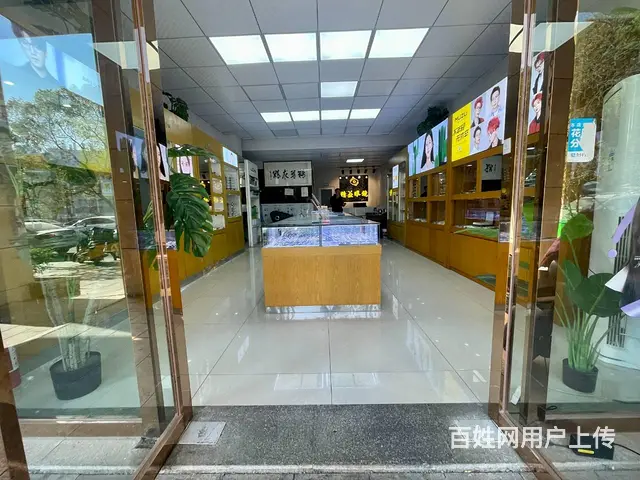 （老板本人）两所大学临街旁精益眼镜店低价转让  5793 - 图片 2