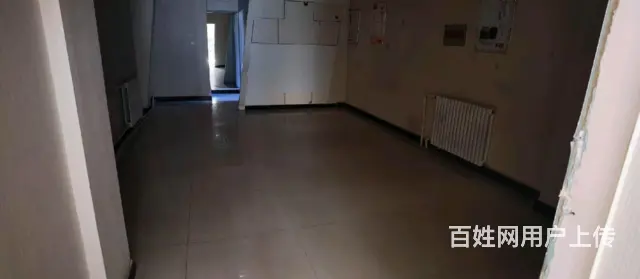 门头显眼无遮拦 周围客流量大 生意好做 交通便利 - 图片 2