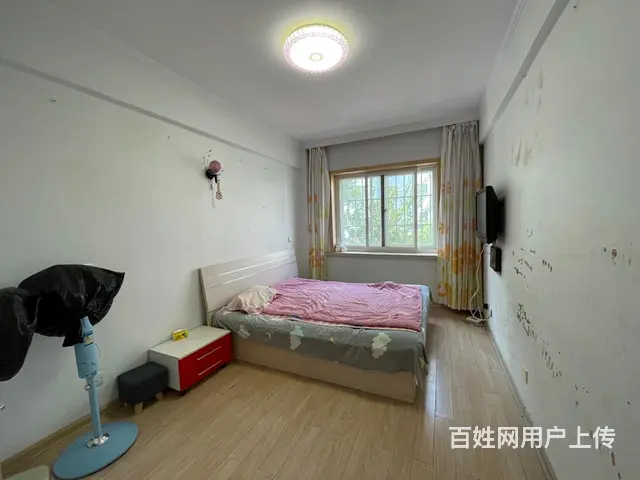 珠江路小学，四中学区，城南新苑车库上1楼91平，两室通厅格局 - 图片 3